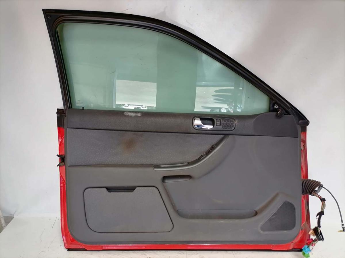 Audi A3 8L original Tür vorn links LY3H Laserrot 3-Türer Bj.1997 Audi A3 8L original Tür vorn links LY3H Laserrot 3-Türer Bj.1997